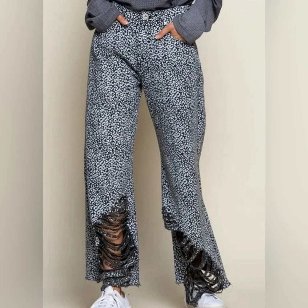 POL Wide Leg Leopard Print Pants - Picture 4 of 6